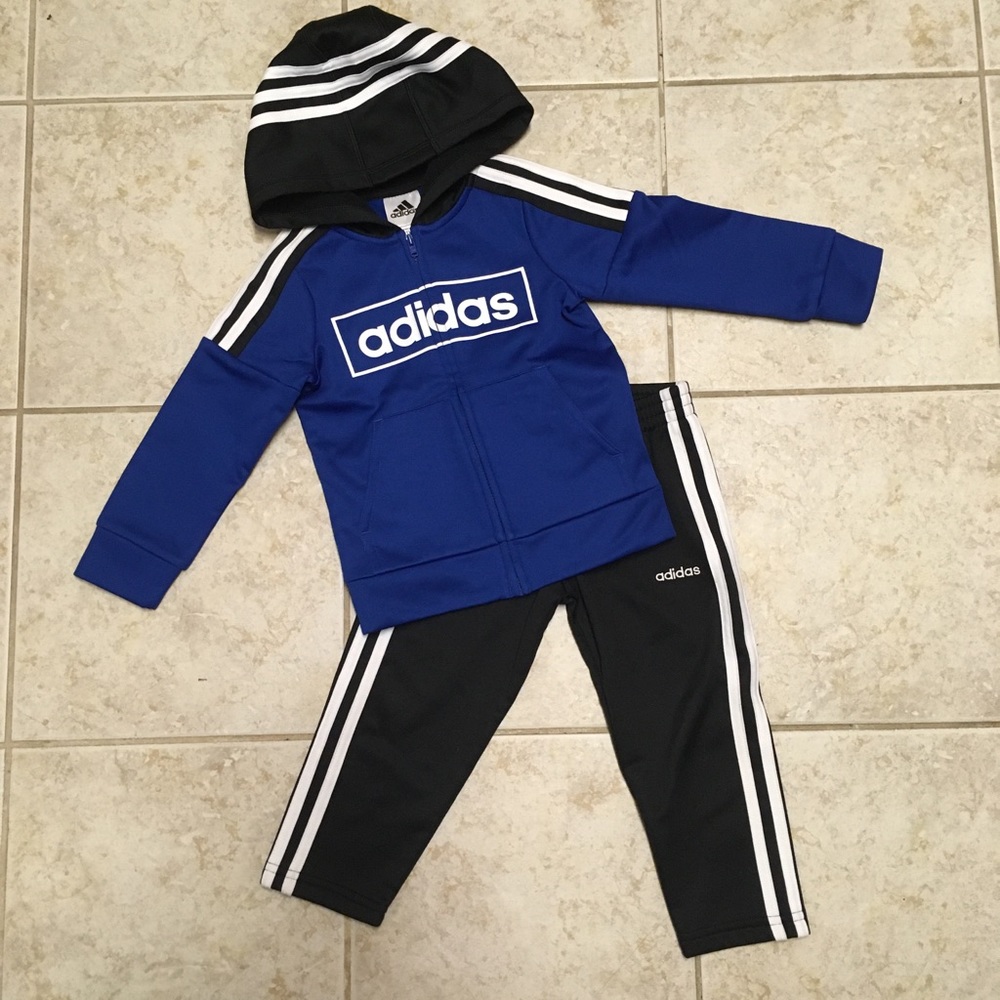 NWOT Adidas tracksuit, 3T.